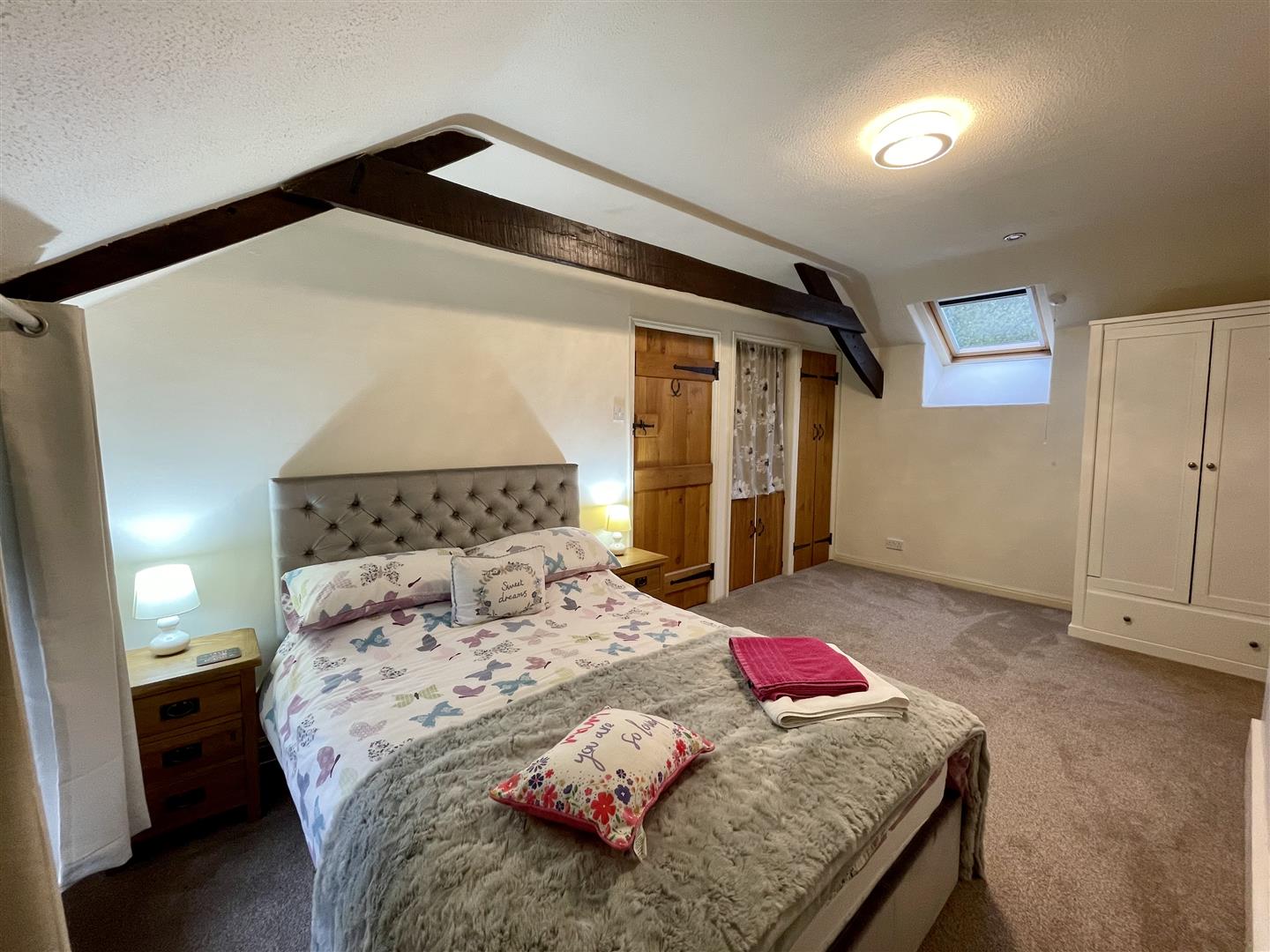 ANOTHER ROOM ASPECT